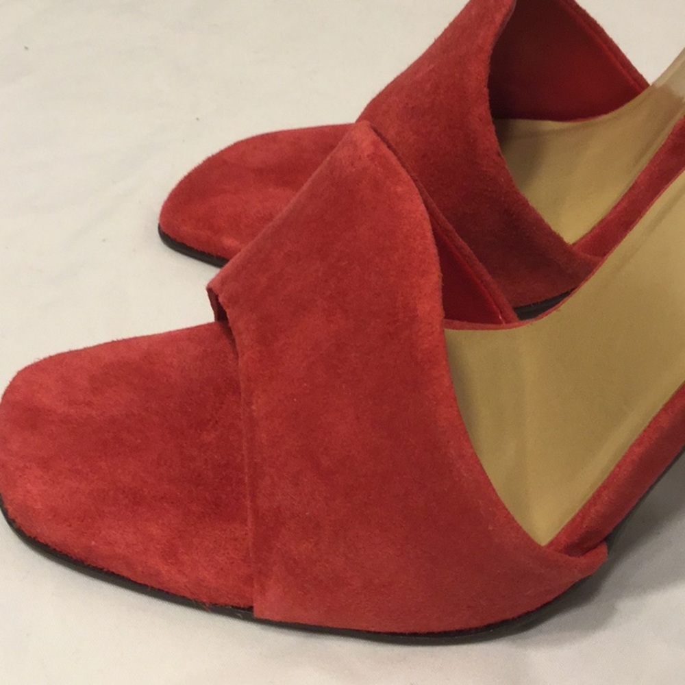 Colin Stuart does this suede rust mule! - Picture 5 of 5